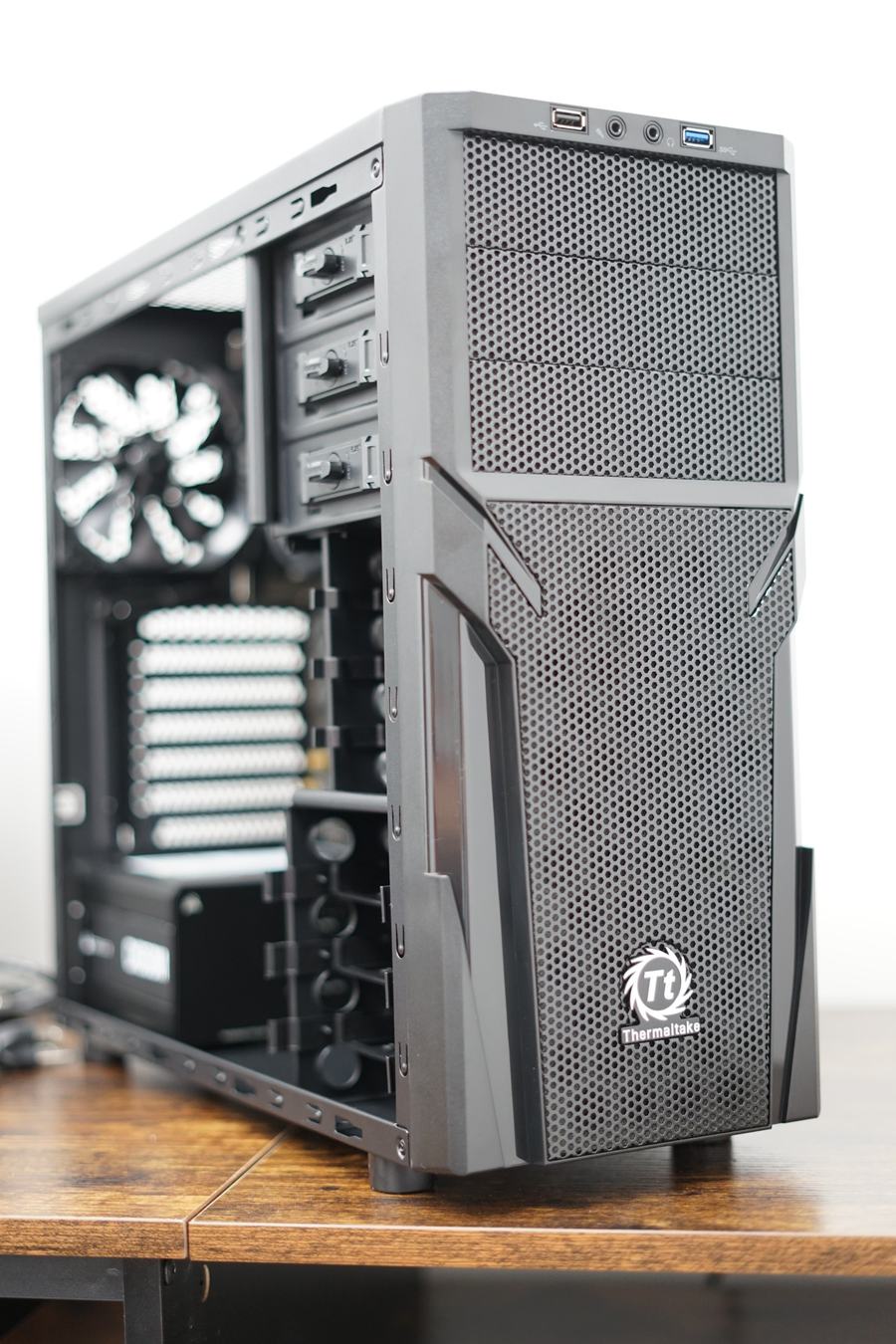 Desktop workstation setup and hardware support