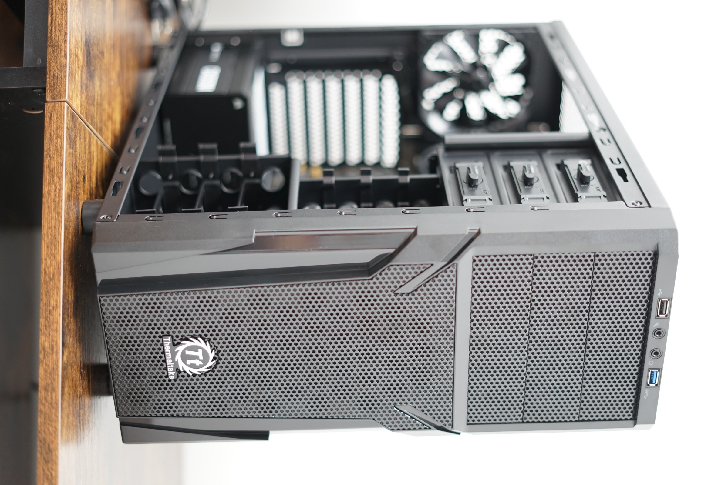 Desktop workstation setup and hardware support